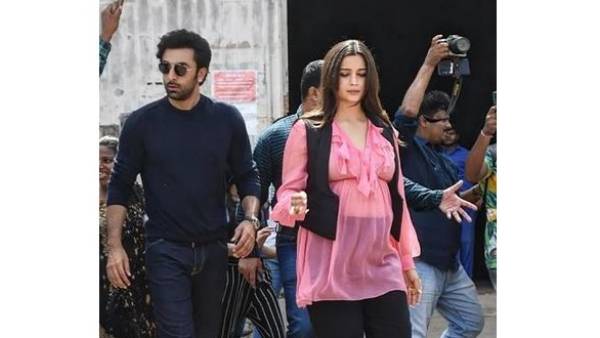 పింక్ డ్రెస్ ఖరీదు ఎంతంటే?