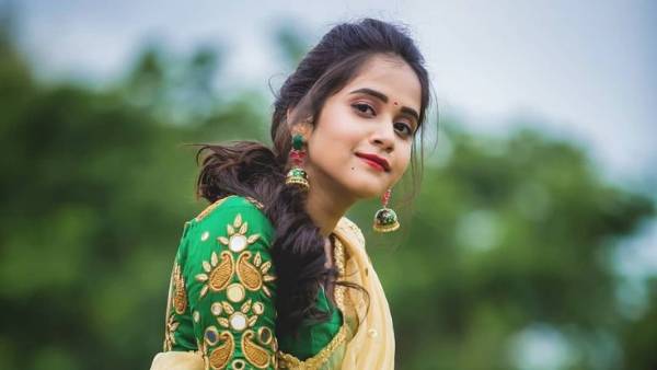 షణ్నూకు దీప్తి సునైనా కటీఫ్