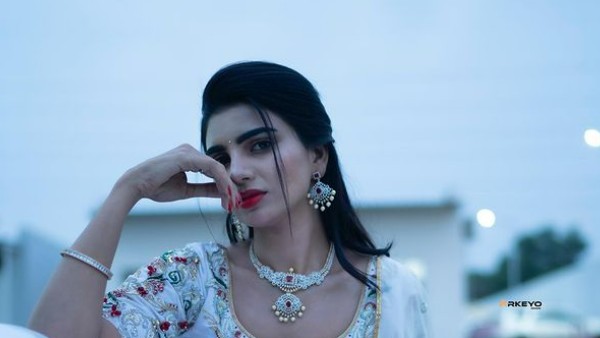 అలా పరిచయం... ఫుల్ ఆఫర్లు