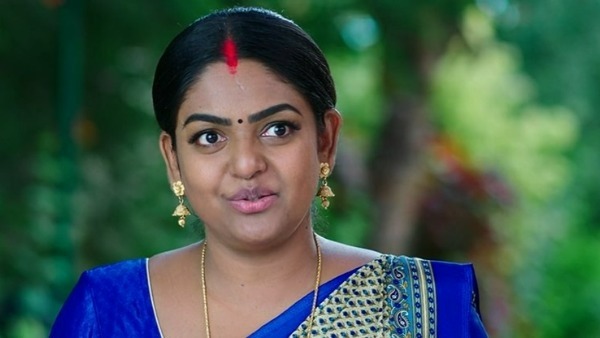 మీకు బాధలేదేంటి అంటూ 
