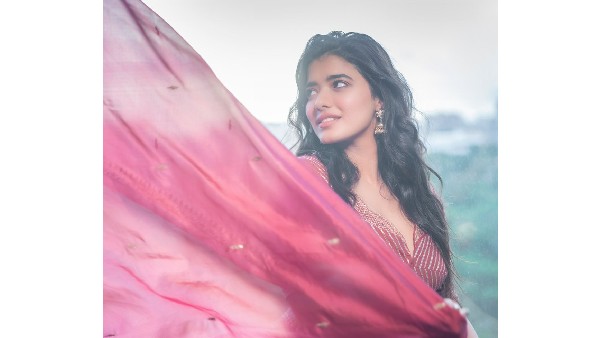 మోడల్​గా, సింగర్​గా..