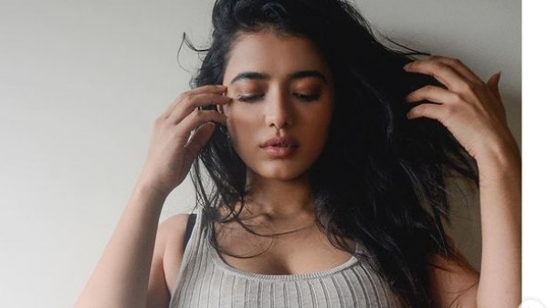 గ్లామర్​తో అట్రాక్ట్​..