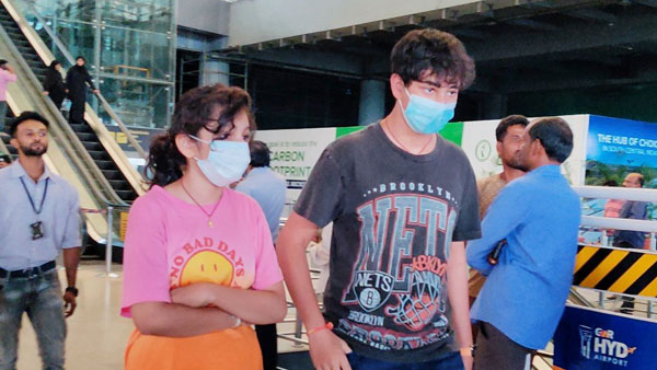 తిరిగి హైదరాబాదులో