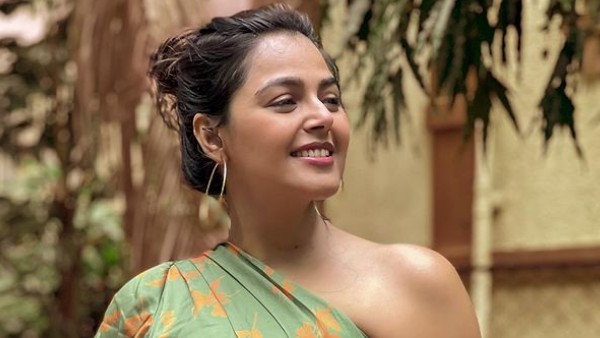 సోషల్ మీడియాలో యాక్టివ్‌గా