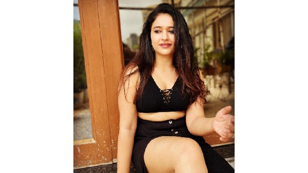 వైజాగ్ బ్యూటీ... అప్పుడే ఫేమస్