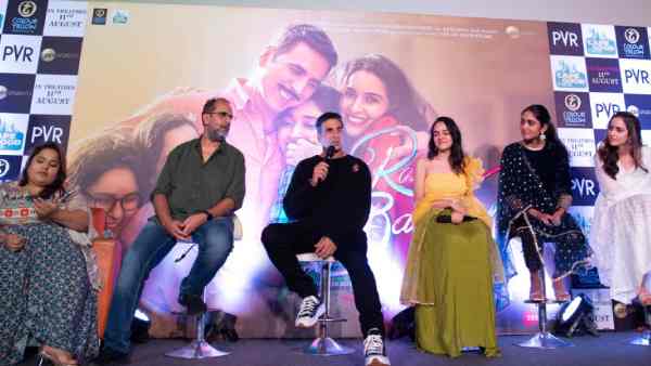 Akshay Kumars Raksha Bandhan unit visited Charminar