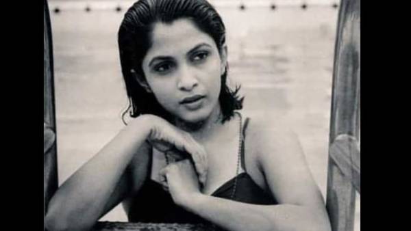 హాట్​ అందాలతో..