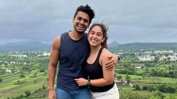 బాయ్ ఫ్రెండ్ తో లవ్