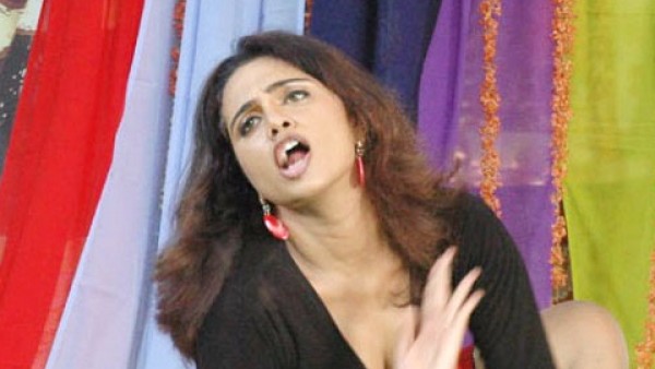 పూర్తి సపోర్టింగ్​ రోల్​లో..