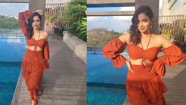 సోషల్ మీడియాలో ఫుల్ బిజీగా