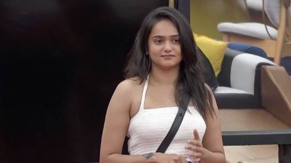 ఇద్దరిని నేరుగా నామినేట్ చేస్తూ