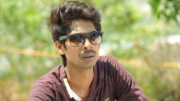 బయటకు వెళ్లిపోవడం