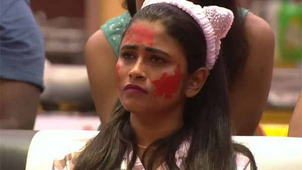  అందుకే ఆమె చుట్టూ ఉంటున్నారు