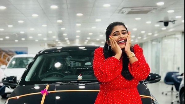 టిక్​టాక్ వీడియోలతో..