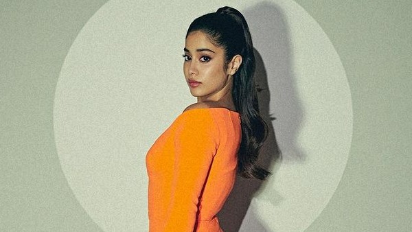 మిస్టర్ అండ్ మిసెస్ మహి సినిమాకు..