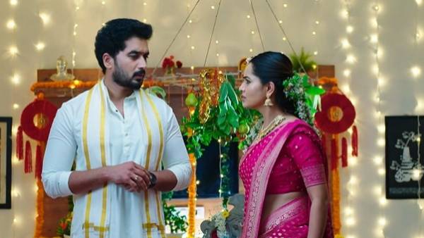 పేపర్‌పై రాసుకొన్న కార్తీక్