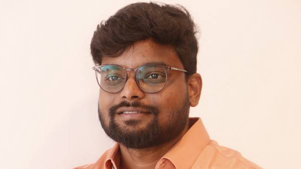 త్రివిక్రమ్ శ్రీనివాస్ స్క్రిప్ట్ చదివి..