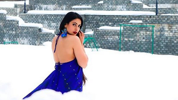  అందంతో మాయ చేసింది