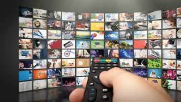 నెట్ ఫ్లిక్స్ లో ఒకేసారి..