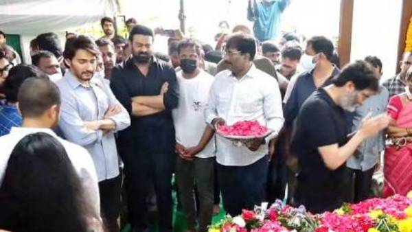  స్టార్ హీరోల నివాళులు