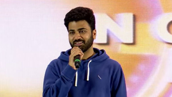 థియేటర్లలో లేచి చప్పట్లు కొడుతుంటే