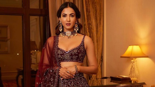 సినిమాల్లోకి వచ్చి ఫుల్ ఫేమస్