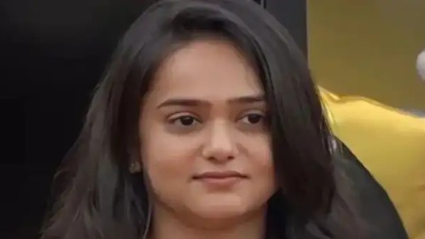 సైలంట్ గా ఉంటూ..