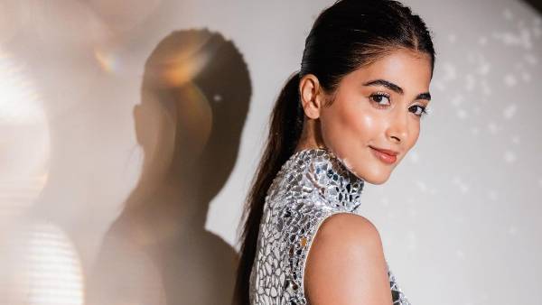 సోషల్ మీడియాలో ఫుల్ యాక్టివ్ గా..