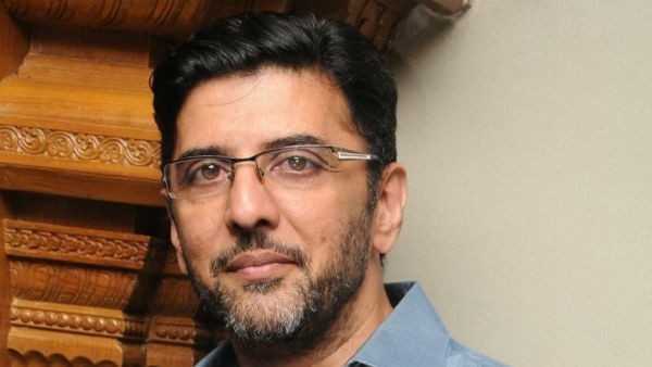  నెలకు ఒకసారి కలుస్తాను..