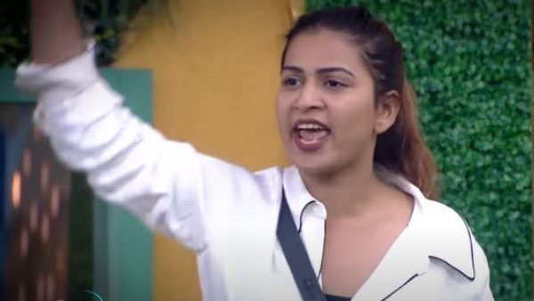 నువ్ కన్ఫ్యూజ్ డ్ పర్సన్ అని..