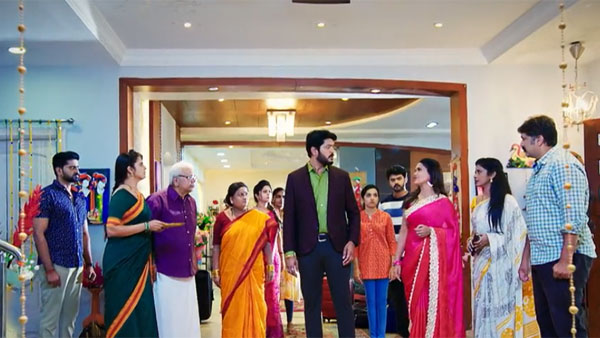 తులసికి జవాబు చెప్పిన మామ