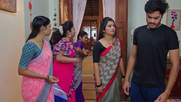 అఖిల్ మాటలకు బాధలో