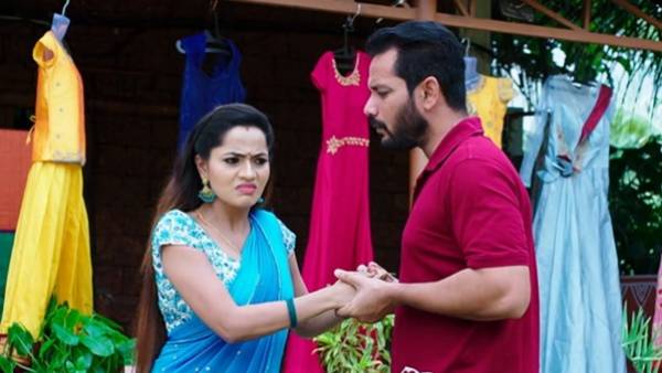 మోనితను చెంపపై కొట్టిన దీప