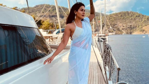 బోల్డ్ క్యారెక్టర్లతో కెరీర్..