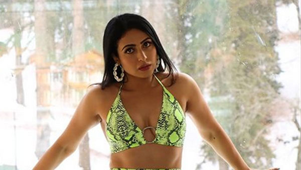 అనుకోకుండా మధ్యలో వెళ్లి..