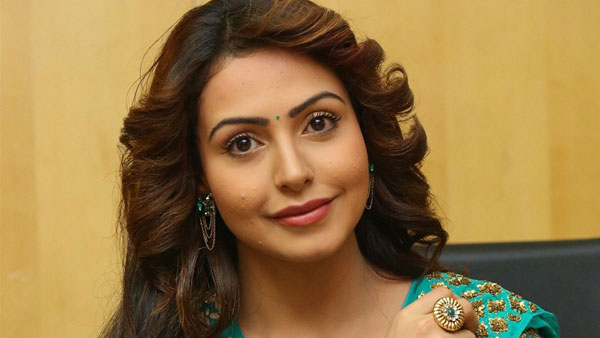 సైకలాజికల్ కౌన్సిలింగ్ తీసుకుని..