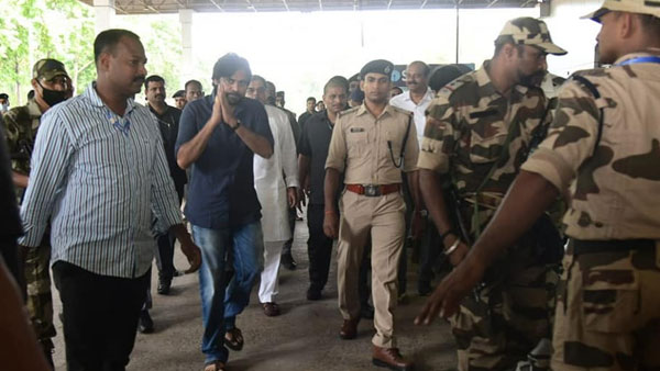 ఆన్‌లైన్ భారీగా అమ్మకాలు..