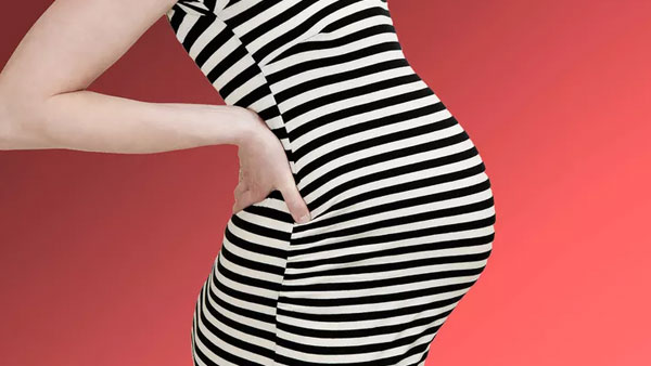 దుబాయ్‌కి చెందిన మహిళ అంటూ