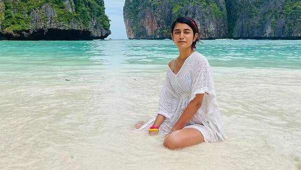 హాట్ హాట్ ఫొటోలు..