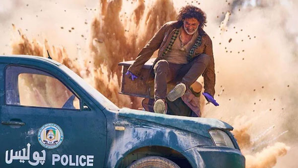 అక్షయ్ కుమార్, ఇతర పాత్రల గురించి