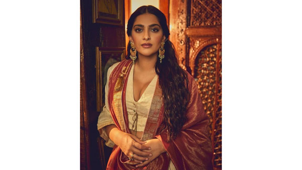 సోషల్ మీడియాలో యాక్టివ్‌గా