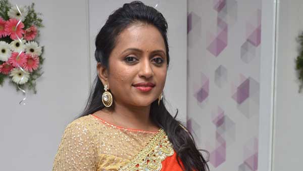 మోస్ట్ పాపులర్ యాంకర్