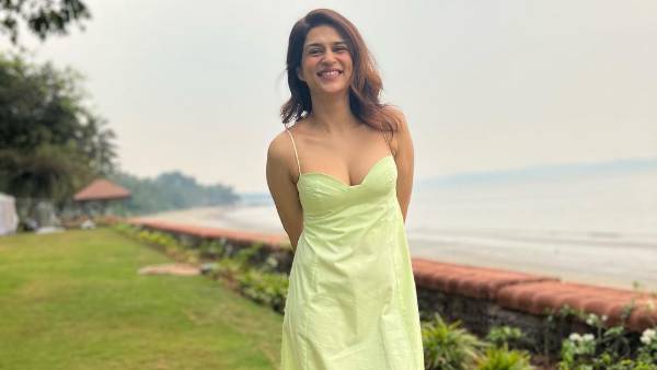 బికినీ వేసుకుని షాకిచ్చిన ముద్దుగుమ్మ..