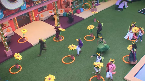 ఒక్కొక్కరు ఔట్ అవుతూ..