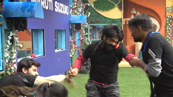  నీ అమ్మా అని అనలేదు..