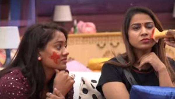 బాత్రూం మేటర్ లీక్ చేశాడుగా