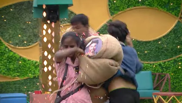 స్నేక్స్ అండ్ లాడర్స్ టాస్క్..