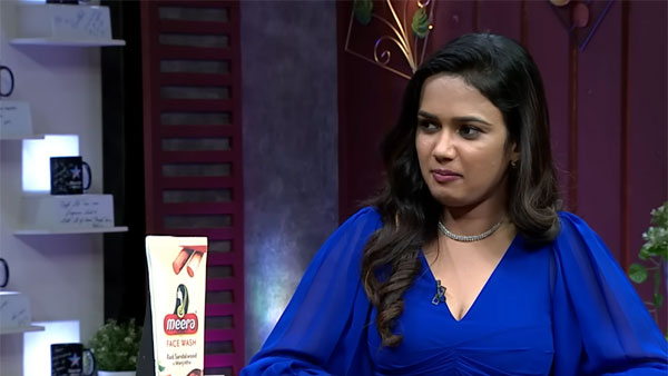 కవరింగ్ తో బతికేస్తున్నారు..