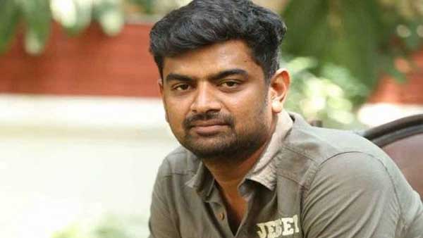 జెర్సీ డైరెక్టర్ తో..