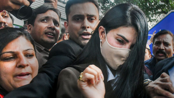 అరెస్ట్ నుంచి తప్పించుకోవడానికి